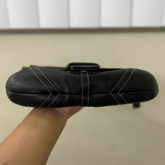 *SOLD* Vintage Coach Mini Soho Bag - Picture 5 of 8